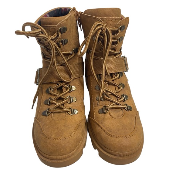 GBG by GUESS SIZE 8 TAN ANKLE LACED ANKLE BOOT SHOE $69 RETAIL - Picture 4 of 8